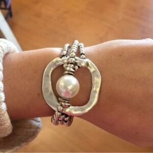 UNO de 50 Silver Pearl Multi-Strand Bracelet